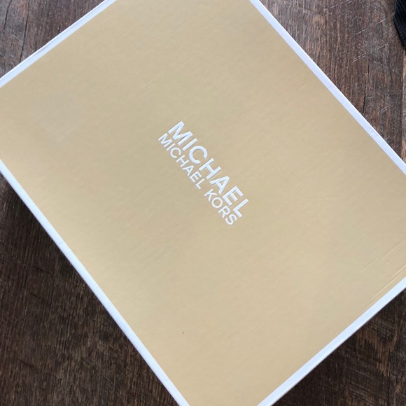 Michael Kors Gillian Wedge - Picture 7 of 7